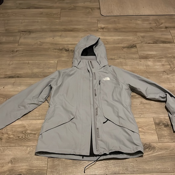 North Face Jacket - Picture 16 of 17